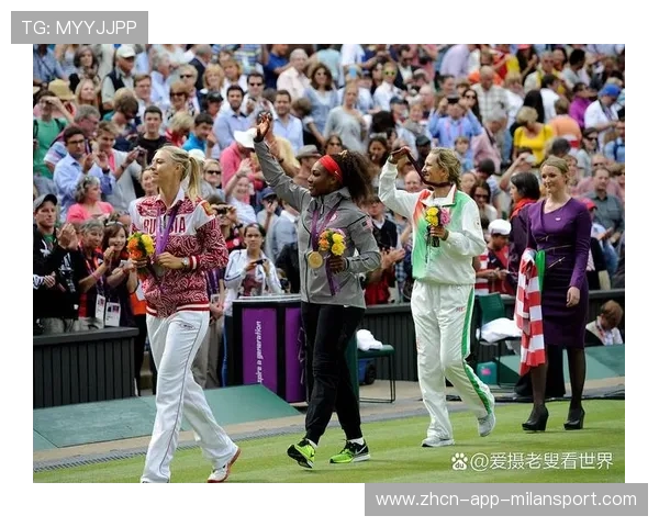 哈兰德被动员做慈善义卖，现场暖意满满