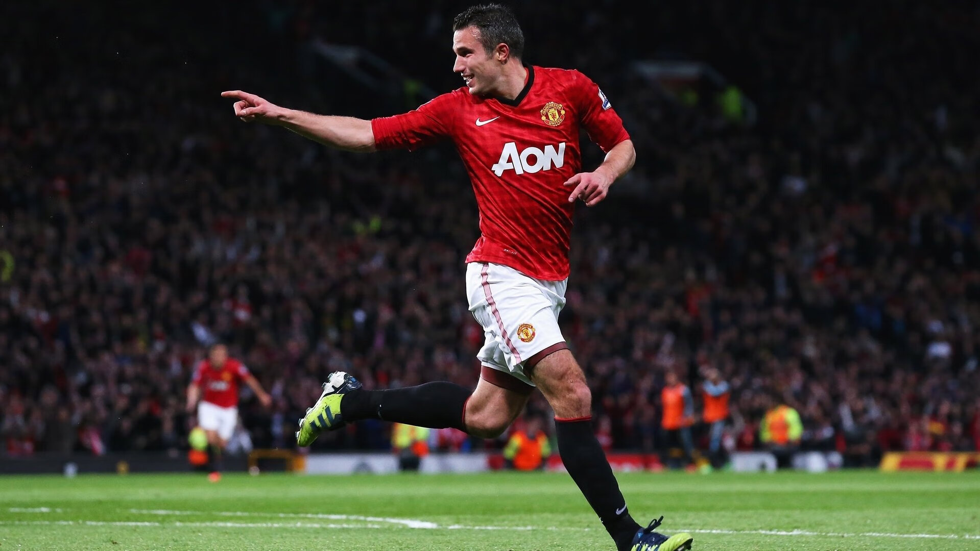 拉齐奥精准传导掌握中场控制权，拉齐奥的传奇球员